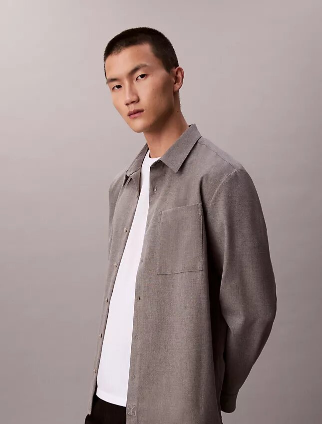 Chemise boutonnée ample en laine mélangée Chemise boutonnée ample en laine mélangée