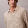 Chemise boutonnée ample à rayures froncées teintes dans la masse Chemise boutonnée ample à rayures froncées teintes dans la masse