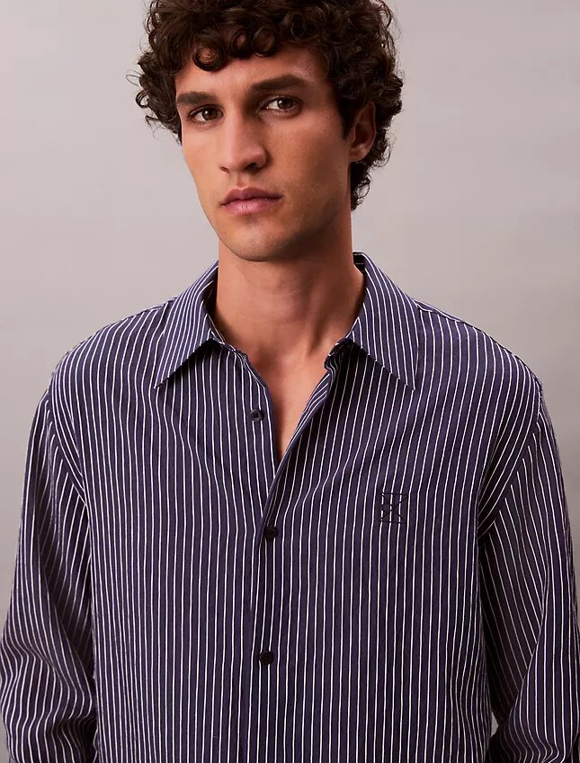 Chemise boutonnée décontractée en mélange de viscose à rayures Chemise boutonnée décontractée en mélange de viscose à rayures