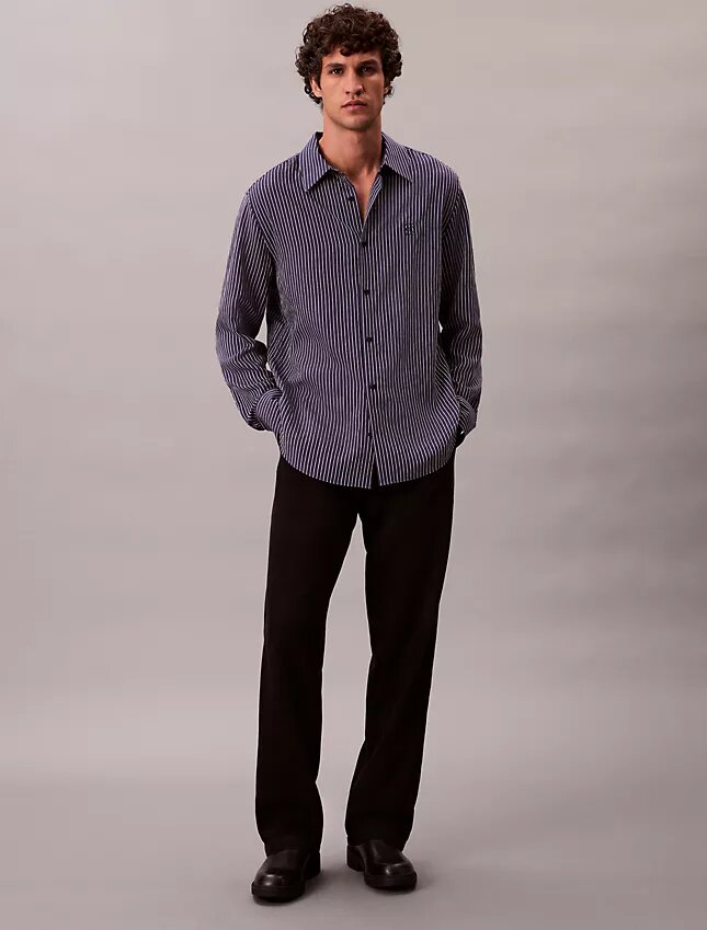 Chemise boutonnée décontractée en mélange de viscose à rayures Chemise boutonnée décontractée en mélange de viscose à rayures