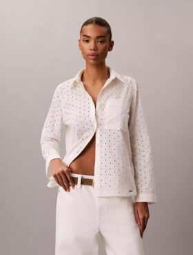 Chemise boutonnée en broderie anglaise
