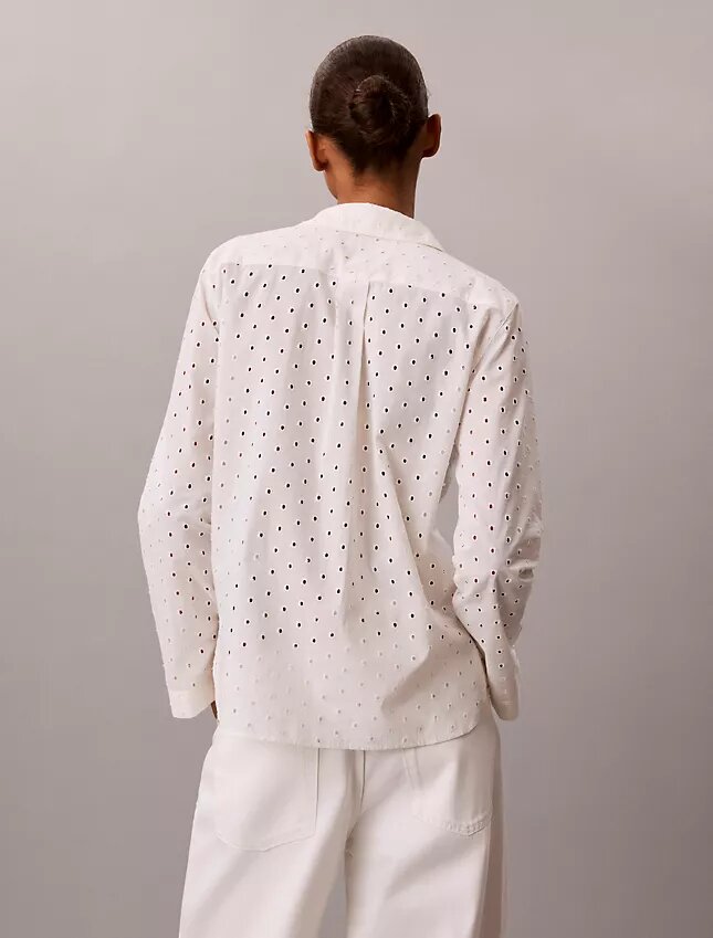 Chemise boutonnée en broderie anglaise Chemise boutonnée en broderie anglaise