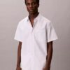 Chemise boutonnée en coton Stretch à fines rayures Chemise boutonnée en coton Stretch à fines rayures