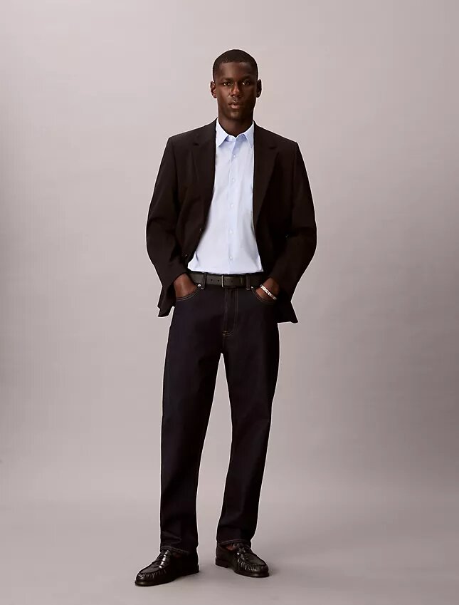 Chemise boutonnée en coton Stretch à fines rayures Chemise boutonnée en coton Stretch à fines rayures