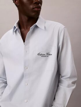 Chemise boutonnée en oxford délavé avec logo