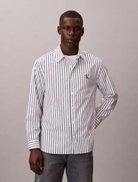 Chemise boutonnée en popeline lavée à rayures