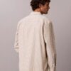 Chemise boutonnée en popeline lavée à rayures Chemise boutonnée en popeline lavée à rayures