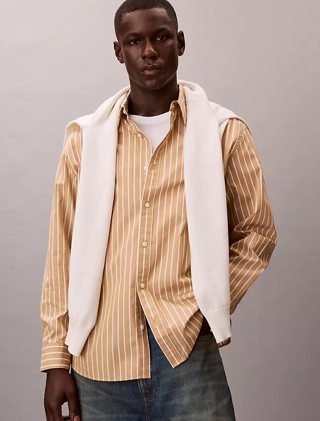 Chemise boutonnée en popeline lavée à rayures Chemise boutonnée en popeline lavée à rayures