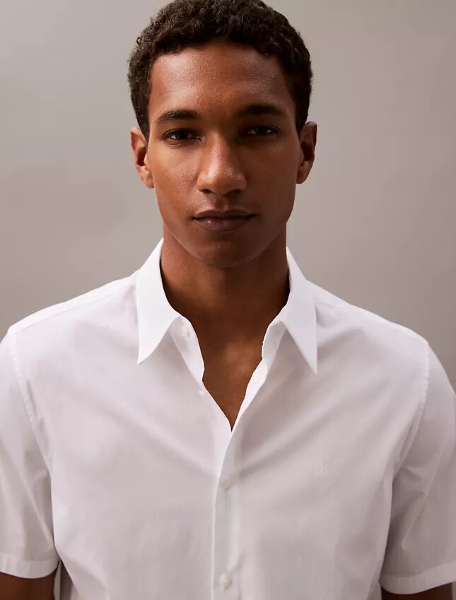 Chemise boutonnée slim en Cotton Stretch Chemise boutonnée slim en Cotton Stretch