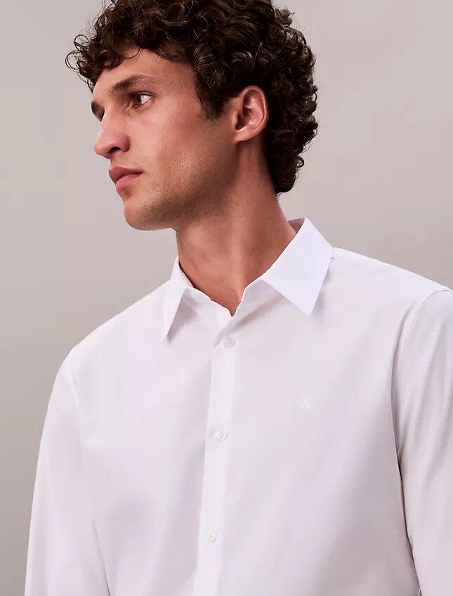 Chemise boutonnée slim en popeline de coton Cotton Stretch Chemise boutonnée slim en popeline de coton Cotton Stretch
