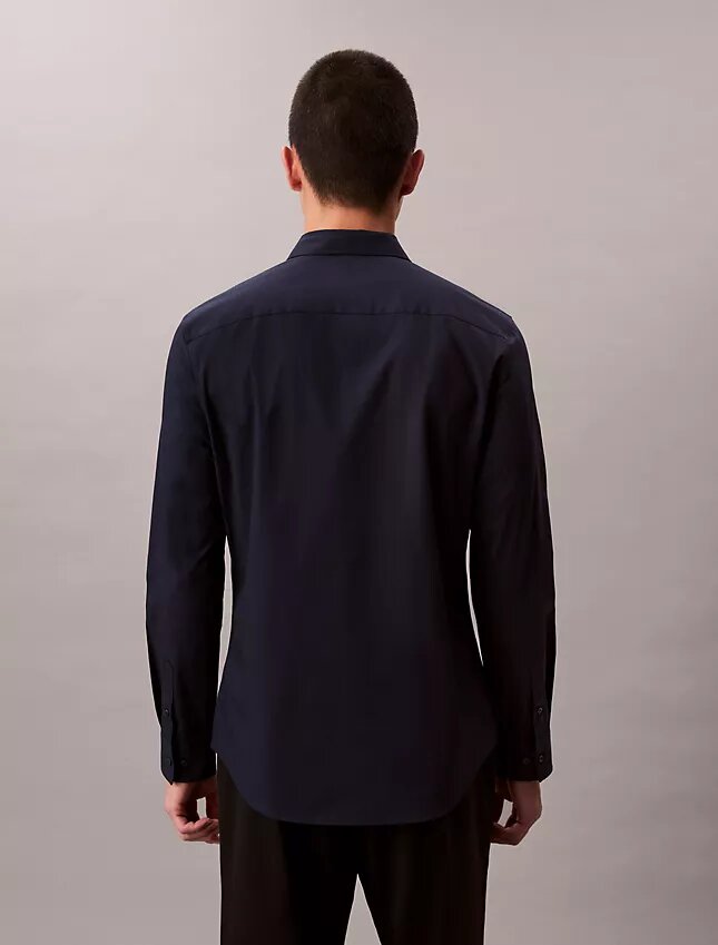 Chemise boutonnée slim en popeline de coton Cotton Stretch Chemise boutonnée slim en popeline de coton Cotton Stretch