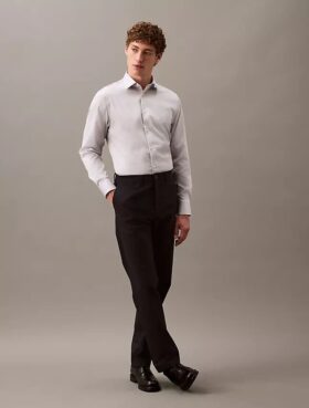 Chemise boutonnée slim stretch raffinée