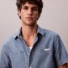 Chemise classique boutonnée en chambray Chemise classique boutonnée en chambray