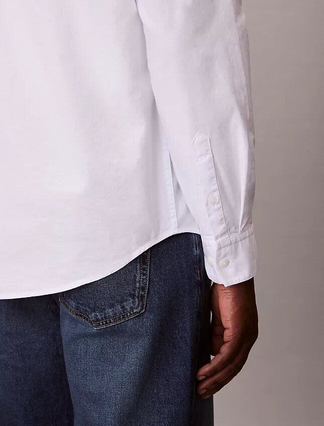 Chemise classique boutonnée en coton Oxford uni Chemise classique boutonnée en coton Oxford uni