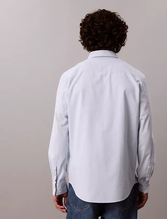 Chemise classique boutonnée en coton Oxford uni Chemise classique boutonnée en coton Oxford uni