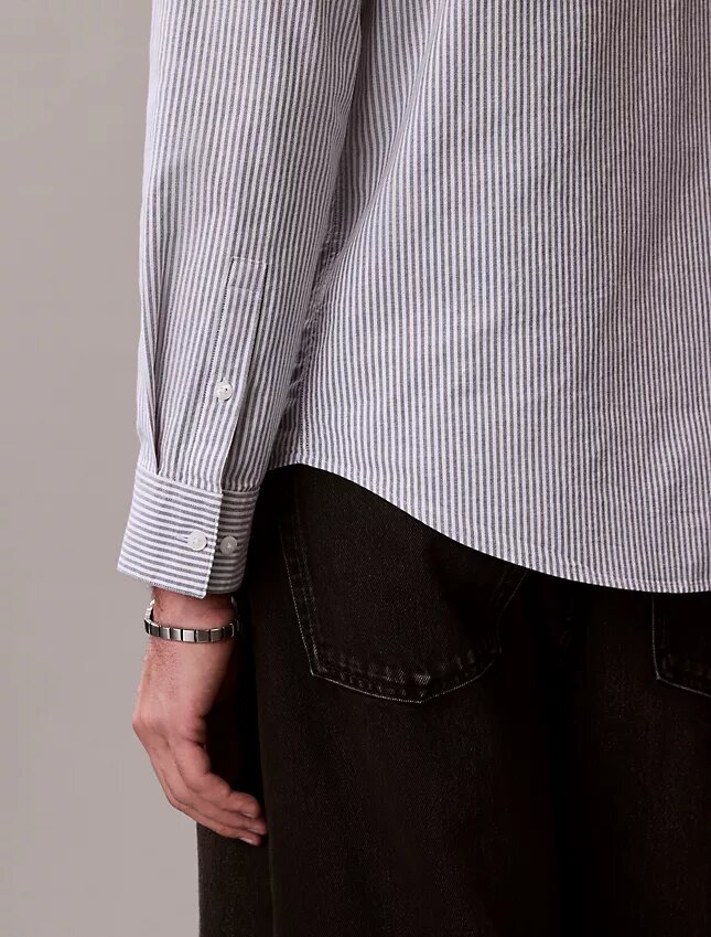 Chemise classique boutonnée en Cotton Stretch rayé Chemise classique boutonnée en Cotton Stretch rayé