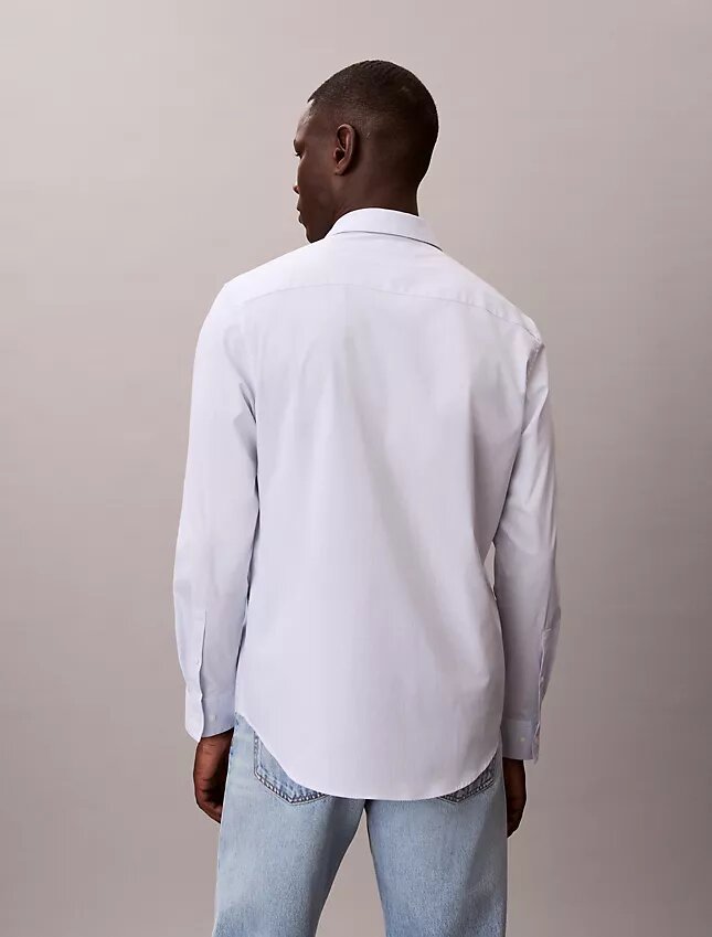 Chemise classique boutonnée en Cotton Stretch à rayures Chemise classique boutonnée en Cotton Stretch à rayures