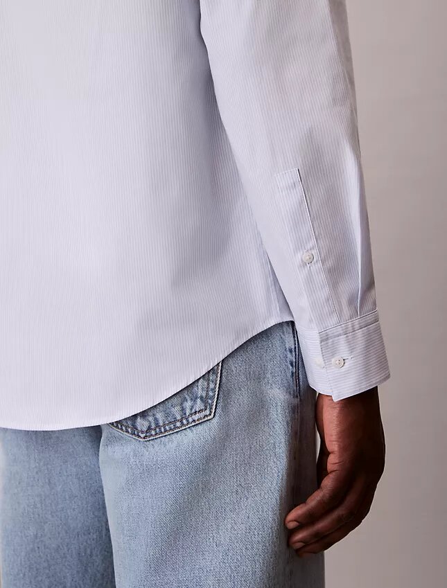 Chemise classique boutonnée en Cotton Stretch à rayures Chemise classique boutonnée en Cotton Stretch à rayures
