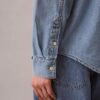 Chemise classique boutonnée en Denim Chemise classique boutonnée en Denim