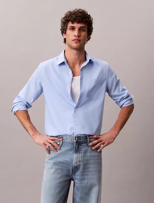 Chemise classique boutonnée en popeline lavée Chemise classique boutonnée en popeline lavée