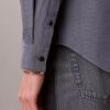Chemise classique boutonnée en popeline lavée Chemise classique boutonnée en popeline lavée