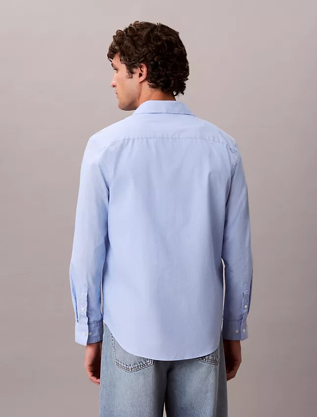 Chemise classique boutonnée en popeline lavée Chemise classique boutonnée en popeline lavée