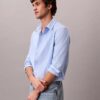 Chemise classique boutonnée en popeline lavée Chemise classique boutonnée en popeline lavée