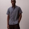 Chemise classique boutonnée en seersucker Chemise classique boutonnée en seersucker