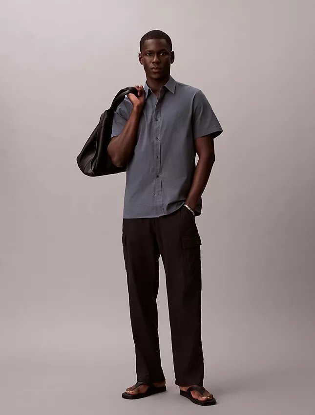 Chemise classique boutonnée en seersucker Chemise classique boutonnée en seersucker
