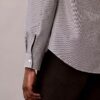 Chemise classique boutonnée en seersucker à rayures teint dans la masse Chemise classique boutonnée en seersucker à rayures teint dans la masse