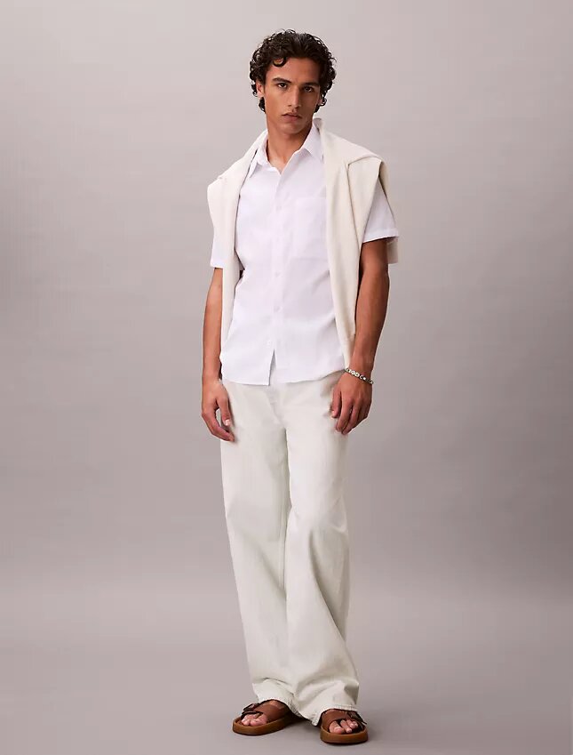 Chemise classique boutonnée en seersucker uni Chemise classique boutonnée en seersucker uni