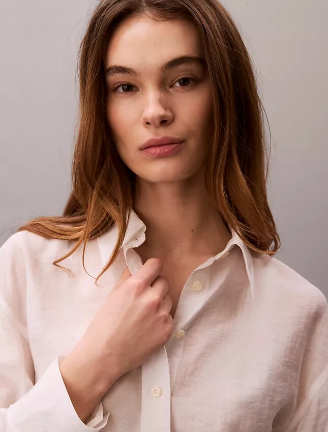 Chemise classique boutonnée en voile Chemise classique boutonnée en voile