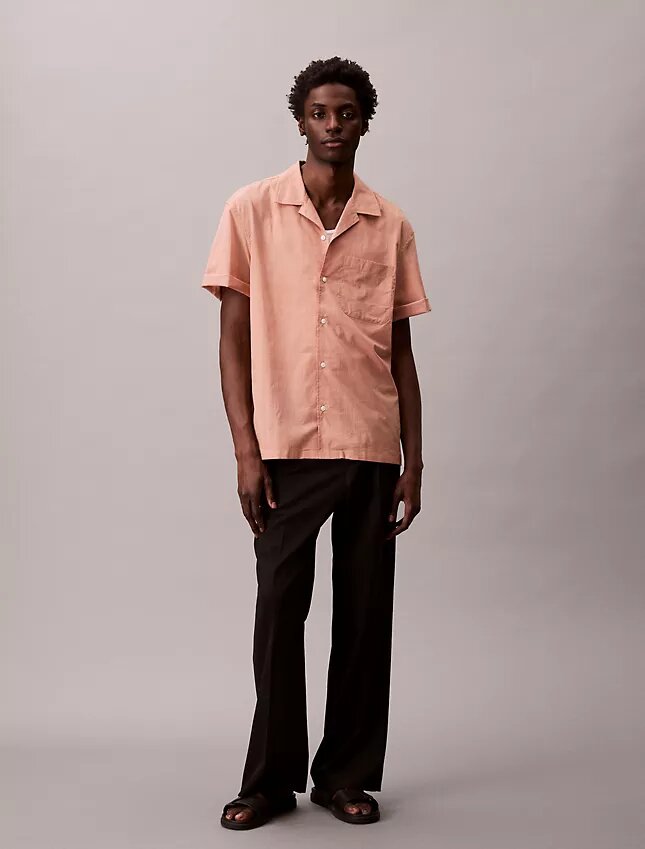 Chemise classique boutonnée à rayures Chemise classique boutonnée à rayures