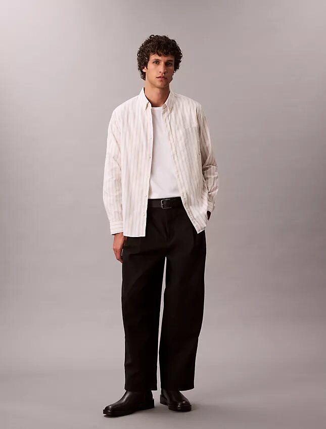 Chemise classique boutonnée à rayures Chemise classique boutonnée à rayures