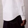Chemise classique boutonnée à rayures Chemise classique boutonnée à rayures