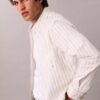 Chemise classique boutonnée à rayures Chemise classique boutonnée à rayures