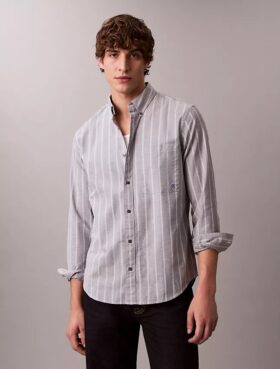 Chemise classique à boutons en oxford rayé