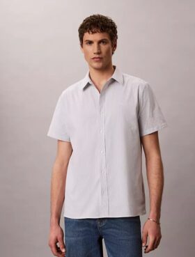 Chemise classique à boutons en seersucker rayé