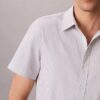Chemise classique à boutons en seersucker rayé Chemise classique à boutons en seersucker rayé