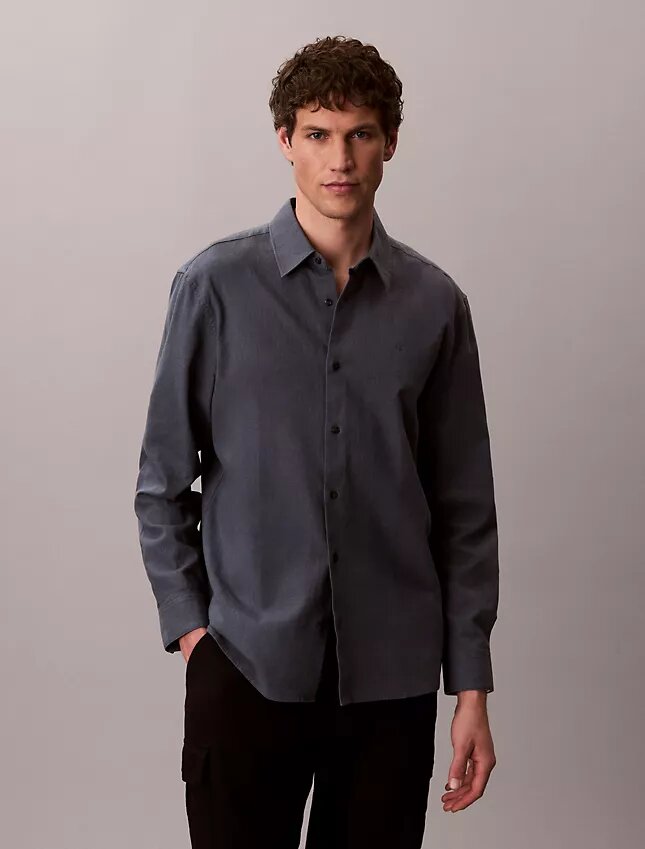Chemise classique en lin et coton à col boutonné Chemise classique en lin et coton à col boutonné