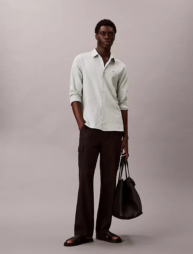 Chemise classique en lin et coton à col boutonné Chemise classique en lin et coton à col boutonné