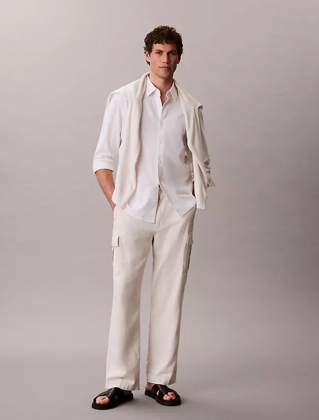 Chemise classique en lin et coton à col boutonné Chemise classique en lin et coton à col boutonné