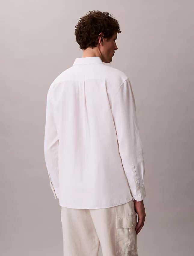 Chemise classique en lin et coton à col boutonné Chemise classique en lin et coton à col boutonné