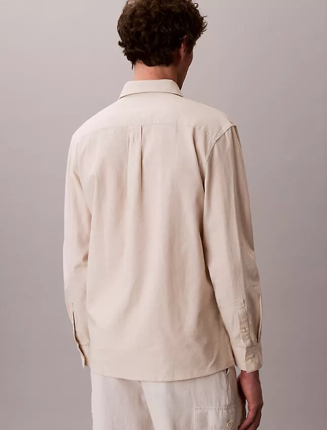 Chemise classique en lin et coton à col boutonné Chemise classique en lin et coton à col boutonné