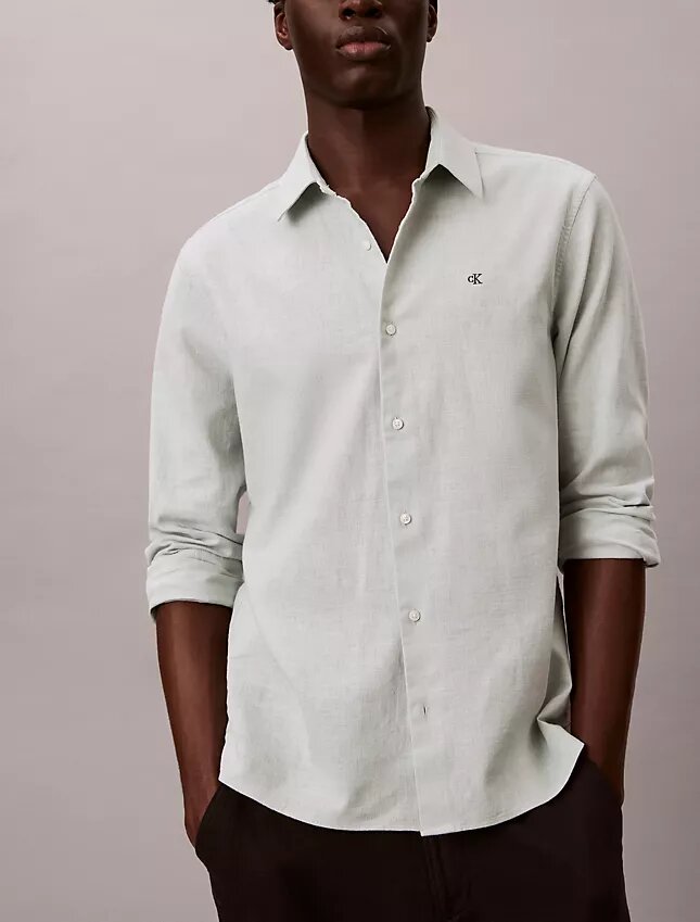 Chemise classique en lin et coton à col boutonné Chemise classique en lin et coton à col boutonné
