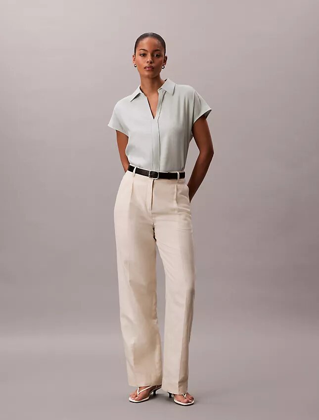 Chemise classique à manches courtes en mélange de lin Chemise classique à manches courtes en mélange de lin