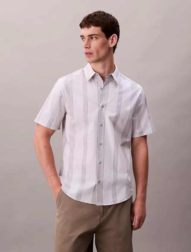 Chemise classique stretch à rayures teintes dans la masse Chemise classique stretch à rayures teintes dans la masse