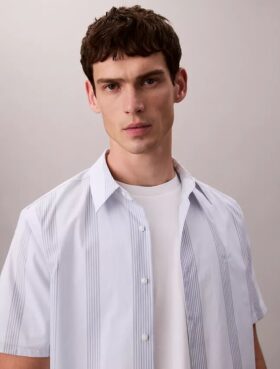 Chemise classique stretch à rayures teintes dans la masse