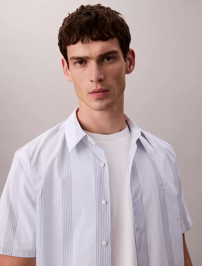 Chemise classique stretch à rayures teintes dans la masse Chemise classique stretch à rayures teintes dans la masse