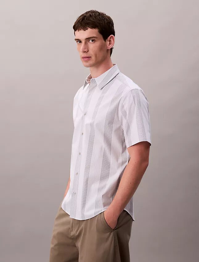 Chemise classique stretch à rayures teintes dans la masse Chemise classique stretch à rayures teintes dans la masse